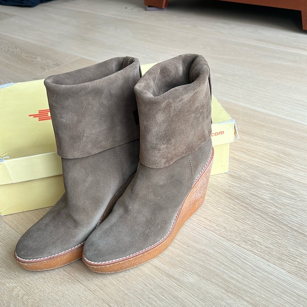 Castaner Suede Slouch Boots – Size 39 | Luxurious & Stylish
